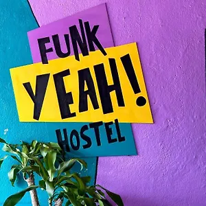 Funk Yeah Auberge de jeunesse Antigua